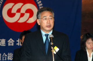 就任挨拶する柳薫新会長