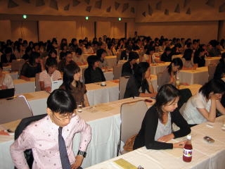 はたらく女性の集会参加者